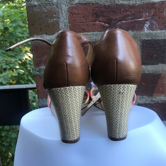 Unisa Brown Floral Wedge Sandals Size 8.5M - Picture 3 of 6